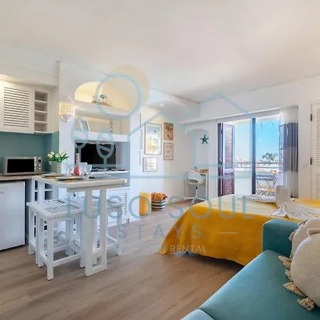 New! Perfect With Swimming Pool Apartment *