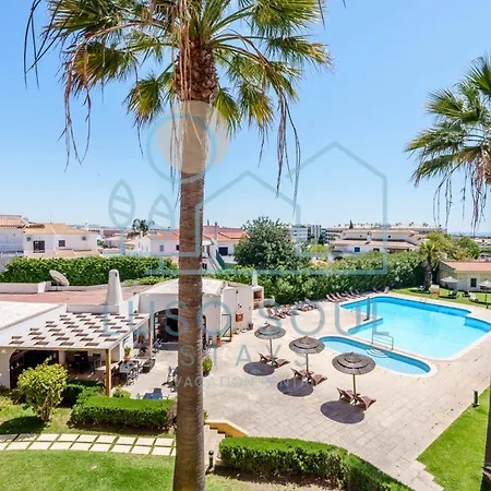 New! Perfect With Swimming Pool 아파트 *